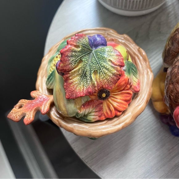 Fitz and Floyd Harvest Thanksgiving Turkey Teapot with Creamer & Sugar Bowl - Picture 4 of 16